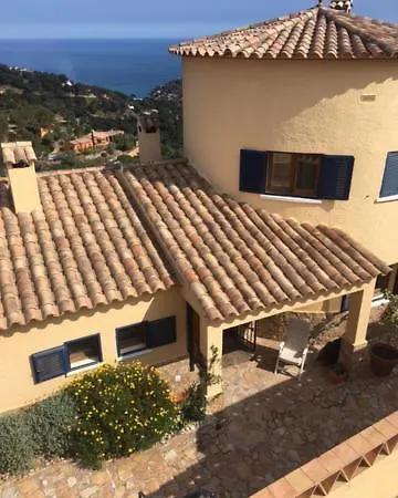 Jonquil Villa *